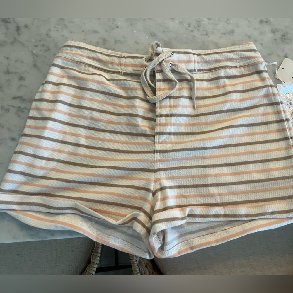 Sisstrevolution Dawn short; Striped Tan and Cream Women's